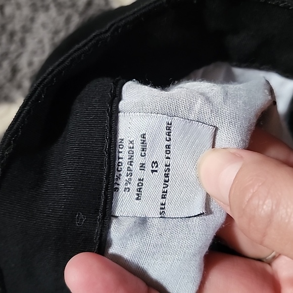 womens shorts - Picture 3 of 3